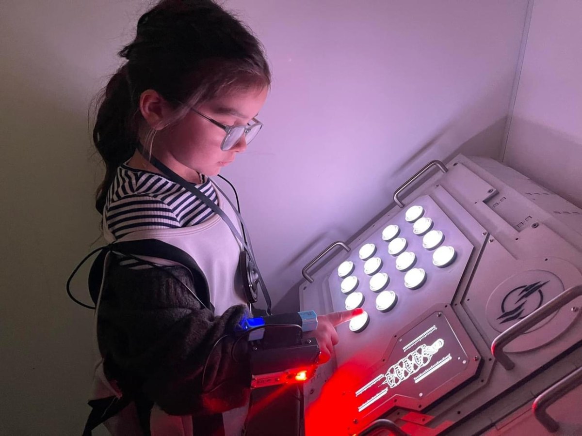 saboteurs-a-real-life-among-us-experience-melbourne-with-kidz-mwk