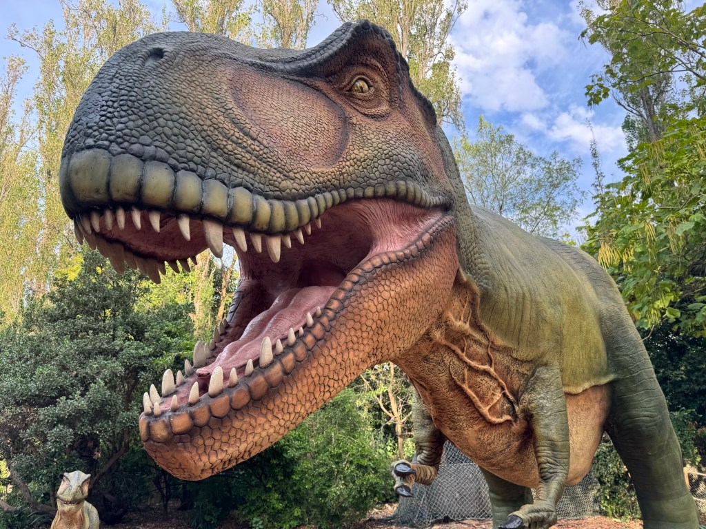 Dinos Return to Melbourne&nbsp;Zoo!